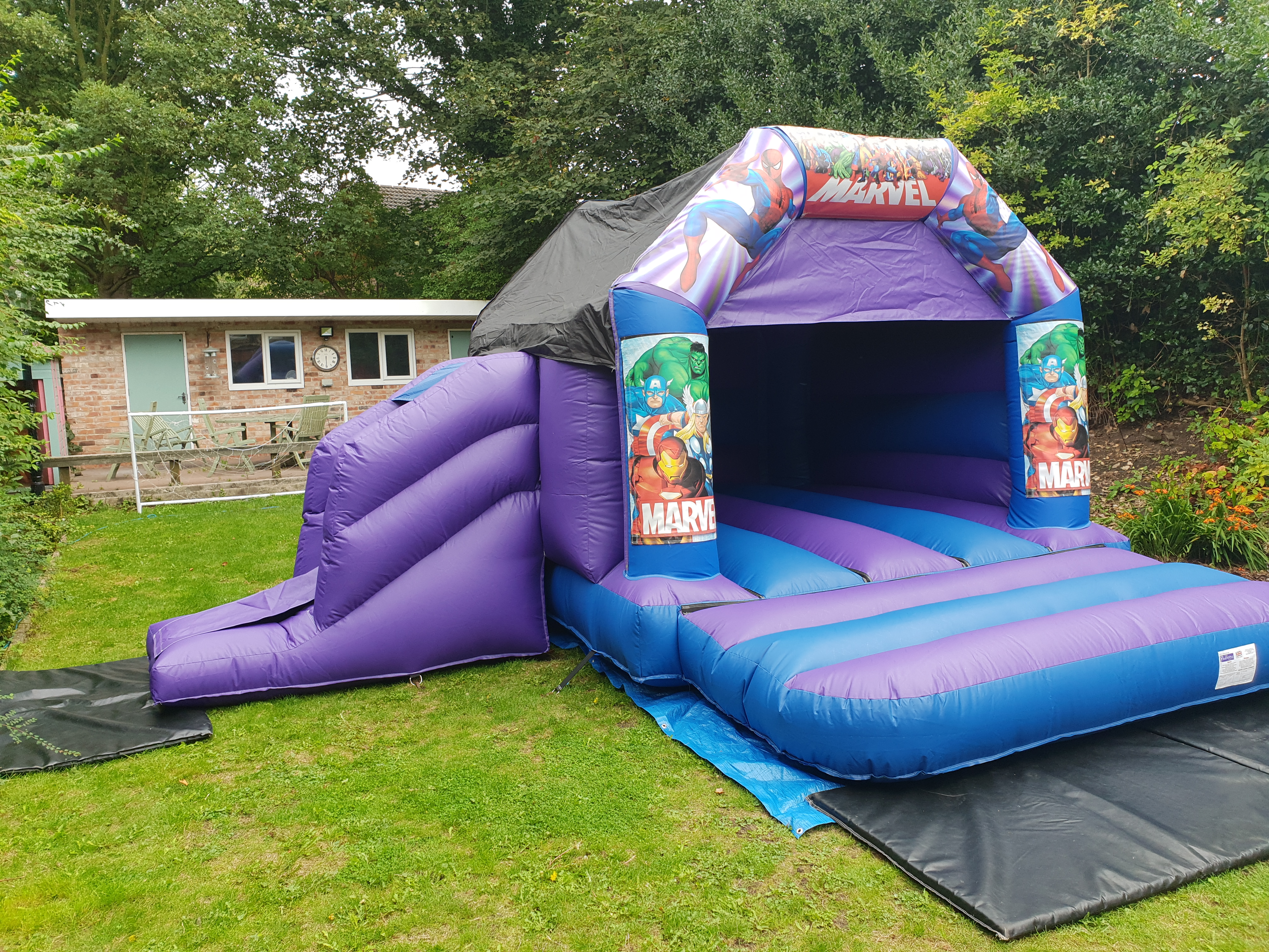 Awesome Bouncy Castle Hire 